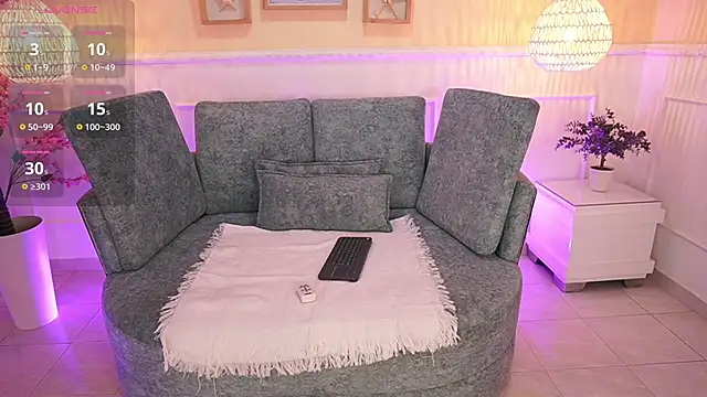 LoonaNyx online show from November 10, 2025, 11:42 am