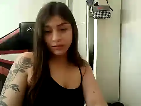 Becca B online show from November 14, 2025, 1:21 pm