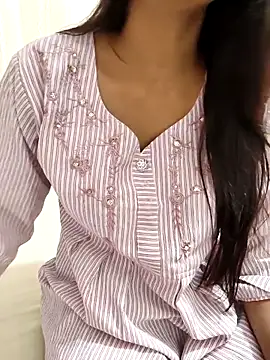 Shalu G online show from October 31, 2025, 8:15 am