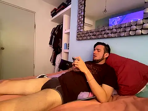 Alexitho25 online show from November 2, 2025, 8:33 pm