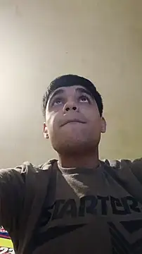 juanfritaa21 online show from March 23, 2026, 11:42 pm