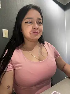 Snapshot of Emily_Rivers_ chatting on November 6, 2025, 1:23 pm Emily Rivers online show from November 6, 2025, 1:23 pm