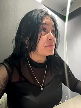 Snapshot of Emily_Rivers_ chatting on November 24, 2025, 1:11 pm Emily Rivers online show from November 24, 2025, 1:11 pm