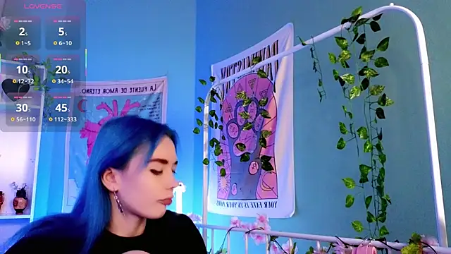 Kiara Dream online show from November 28, 2025, 8:55 pm