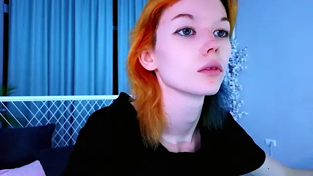 Snapshot of Kiara_Dream chatting on July 4, 2026, 9:43 pm Kiara Dream online show from July 4, 2026, 9:43 pm