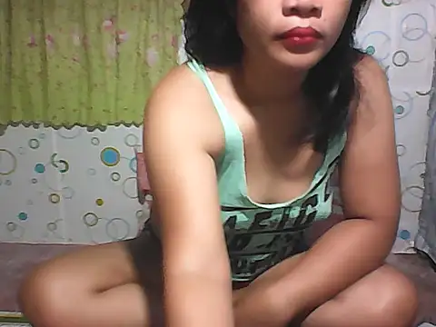 Snapshot of HottyElle chatting on June 12, 2026, 8:41 pm HottyElle online show from June 12, 2026, 8:41 pm