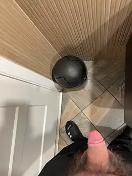 Snapshot of Spartacus514 chatting on October 8, 2025, 10:29 pm Spartacus514 online show from October 8, 2025, 10:29 pm