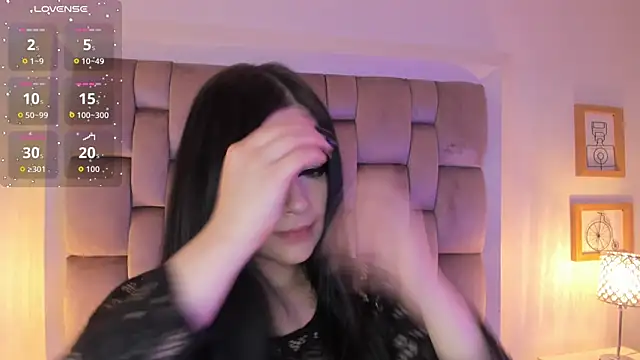 Dannika07 online show from November 8, 2025, 2:56 am