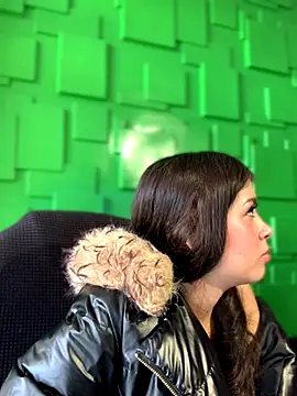 Linda LS online show from November 11, 2025, 1:55 pm