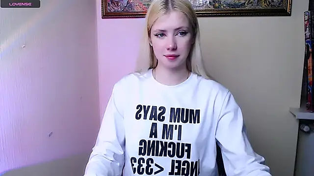 AliceHotty  online show from February 28, 2026, 7:53 am