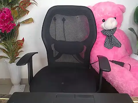 Big Baby1 online show from November 15, 2025, 2:46 pm