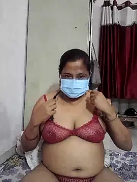 Snapshot of mature_mimi chatting on June 1, 2026, 1:13 pm mature mimi online show from June 1, 2026, 1:13 pm
