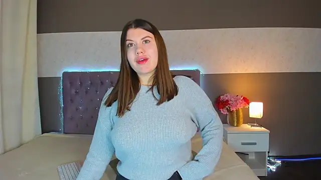 NikkiBustt online show from February 9, 2026, 6:39 am