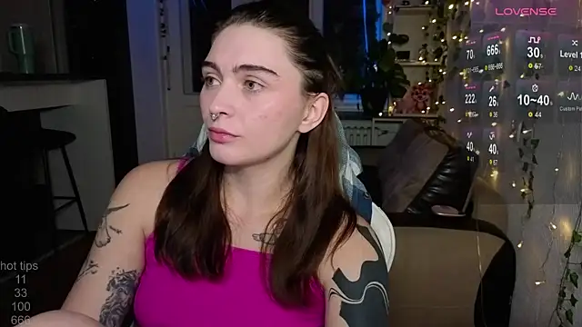 Snapshot of dorfmatratze__ chatting on November 14, 2025, 5:33 pm dorfmatratze online show from November 14, 2025, 5:33 pm