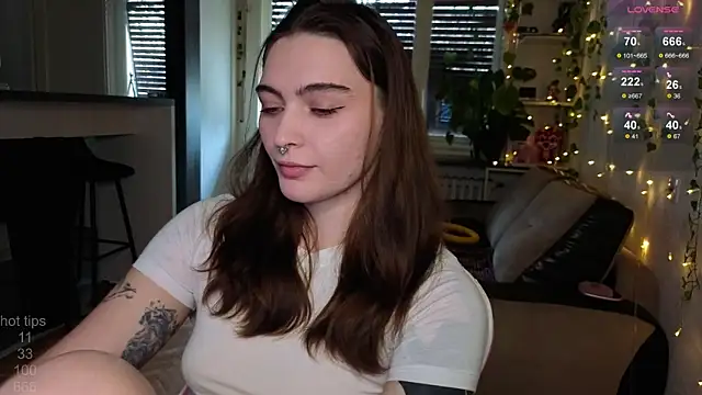 Snapshot of dorfmatratze__ chatting on November 26, 2025, 8:37 am dorfmatratze online show from November 26, 2025, 8:37 am