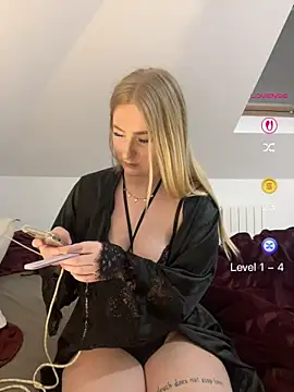 Snapshot of Lyn- chatting on April 24, 2026, 3:14 pm Lyn- online show from April 24, 2026, 3:14 pm