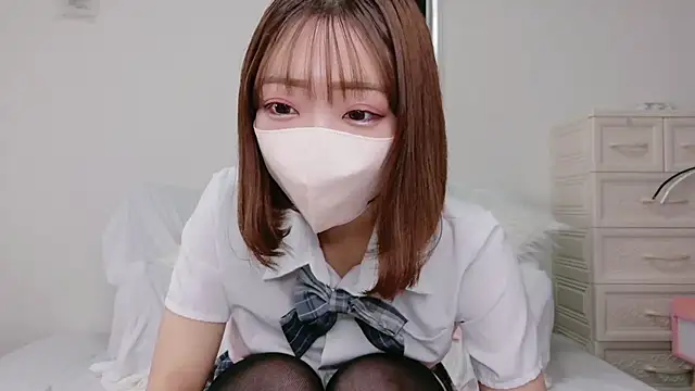 Rina 72 online show from October 6, 2025, 4:32 am