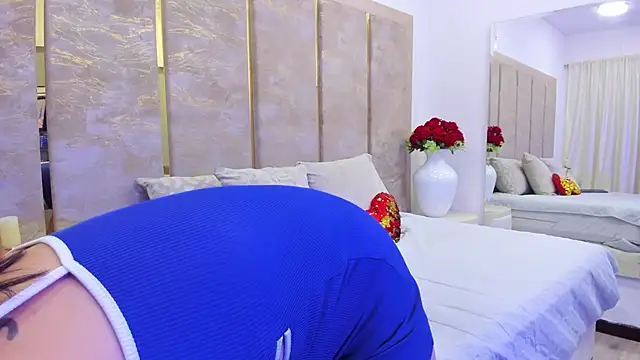 Snapshot of MiaWelkin chatting on September 14, 2025, 12:15 pm MiaWelkin online show from September 14, 2025, 12:15 pm