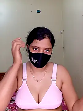 Rose-luckey online show from December 20, 2025, 3:57 am