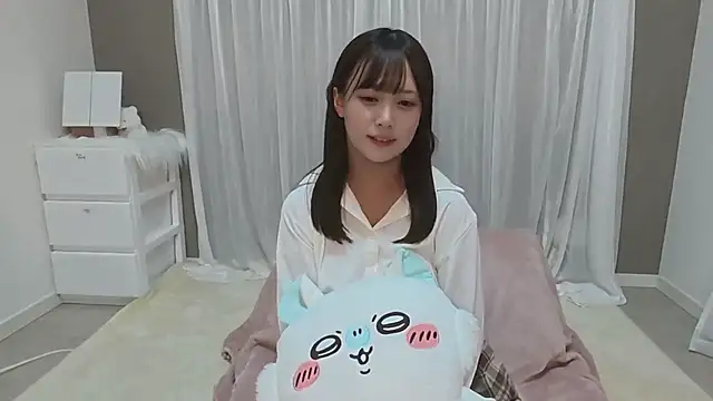 Snapshot of mion0703 chatting on October 3, 2025, 4:15 pm mion0703 online show from October 3, 2025, 4:15 pm