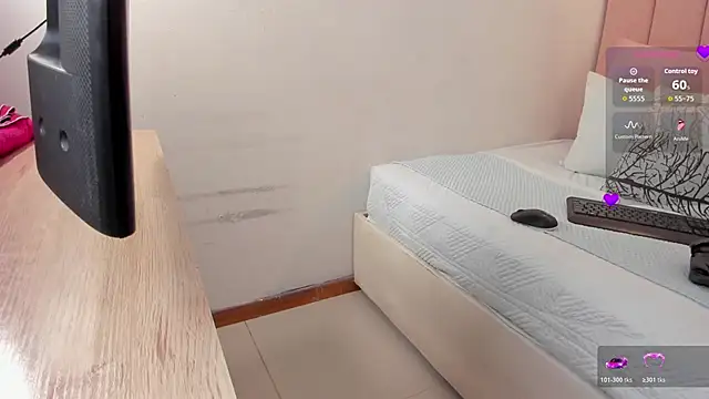 vanesa reel online show from November 28, 2025, 4:53 pm