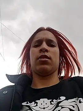 Zoe73  online show from January 5, 2026, 6:33 pm