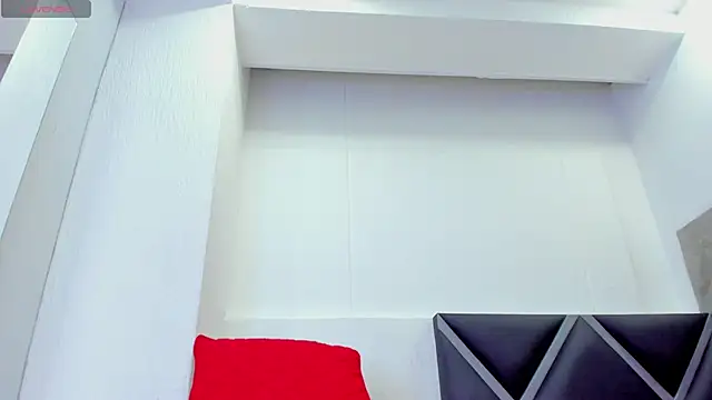  Leohot  online show from March 17, 2026, 3:44 am