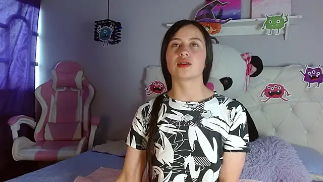 Zaaida  online show from October 25, 2025, 12:56 pm