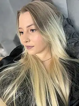 Amy mit online show from October 19, 2025, 11:22 am