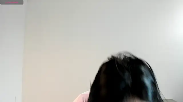 scarlett bluntt online show from August 4, 2026, 1:14 pm