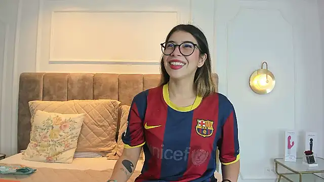 Caitlin Cat online show from September 23, 2025, 4:48 am