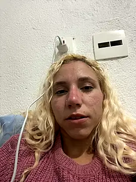 Bruna551 online show from November 12, 2025, 4:13 am