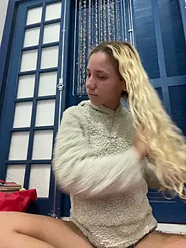 Bruna551 online show from February 12, 2026, 2:39 am