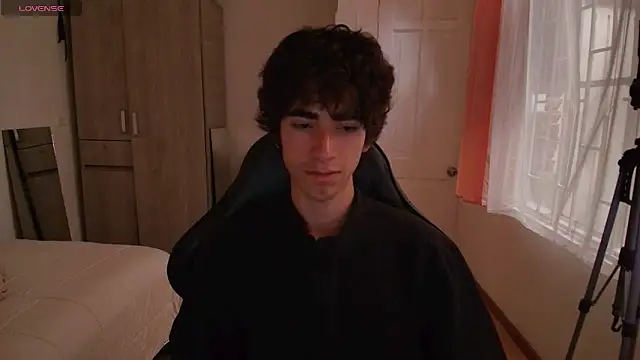 Nude Boy18 online show from September 18, 2025, 9:50 pm