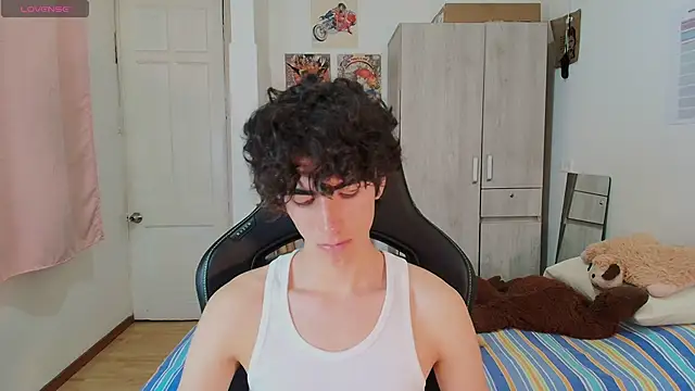 Nude Boy18 online show from March 25, 2026, 4:29 am