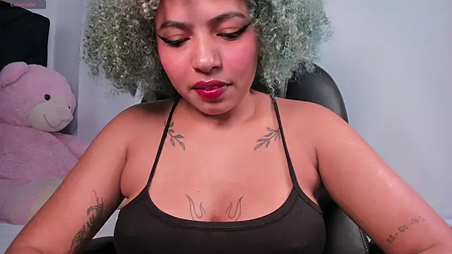 momo ayasse online show from March 31, 2026, 3:30 am