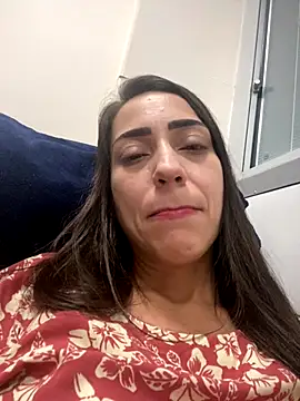 lucioliveira online show from October 17, 2025, 5:32 am