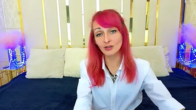 BrandyBloom online show from October 26, 2025, 2:56 pm