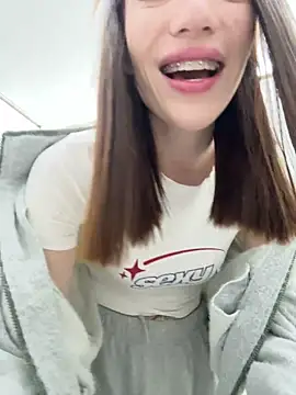 Snapshot of BallerinaCappuccino_ chatting on April 24, 2026, 3:31 am BallerinaCappuccino online show from April 24, 2026, 3:31 am