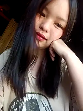 XoiXoi232 online show from April 8, 2026, 2:33 am