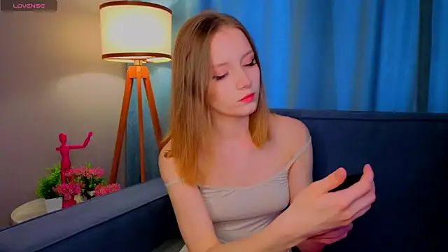Lolisin online show from May 26, 2026, 4:03 pm