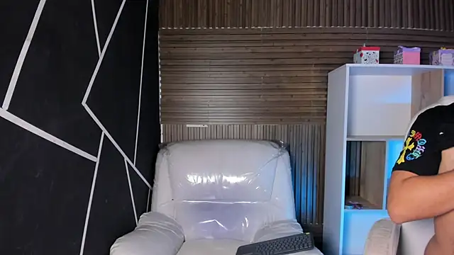 Snapshot of Axel_grey_ chatting on September 22, 2025, 12:51 pm Axel grey online show from September 22, 2025, 12:51 pm