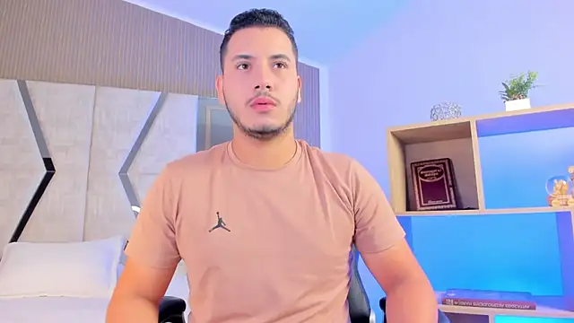 Axel grey  online show from March 24, 2026, 12:43 pm