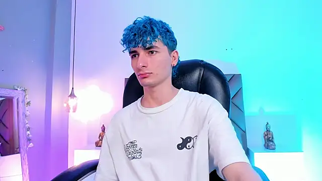 JaydenVillalobos online show from October 8, 2025, 12:58 pm
