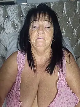 Angeldelightt online show from November 21, 2025, 9:13 pm