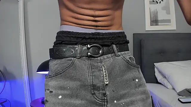 Tylerffoxx online show from November 20, 2025, 8:08 pm