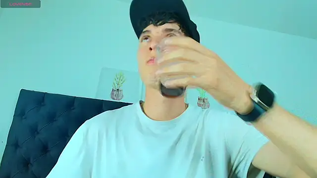 Jheampiiero online show from March 24, 2026, 1:49 pm