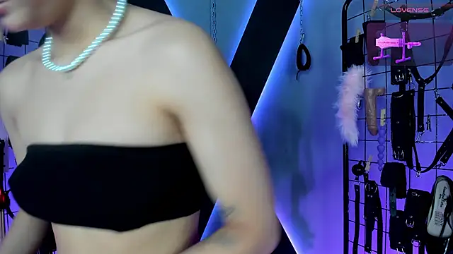 VictoryaLiah BDSM online show from November 21, 2025, 10:36 am