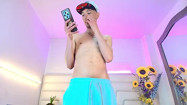 Snapshot of Ashton_Myers chatting on November 27, 2025, 8:44 pm Ashton Myers online show from November 27, 2025, 8:44 pm