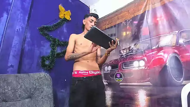 Snapshot of Sexvergon_26 chatting on February 6, 2026, 4:28 am Sexvergon 26 online show from February 6, 2026, 4:28 am